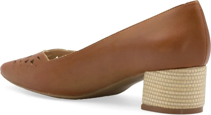 Adrienne Vittadini Graze Pump - Image 2