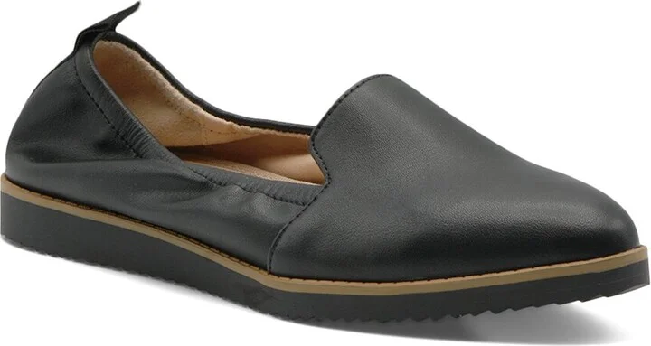 Adrienne Vittadini Lanz Loafer