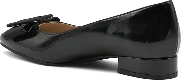 Adrienne Vittadini Pender-1 Flat - Image 2