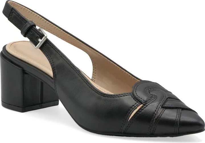 Adrienne Vittadini Pinot Leather Pump