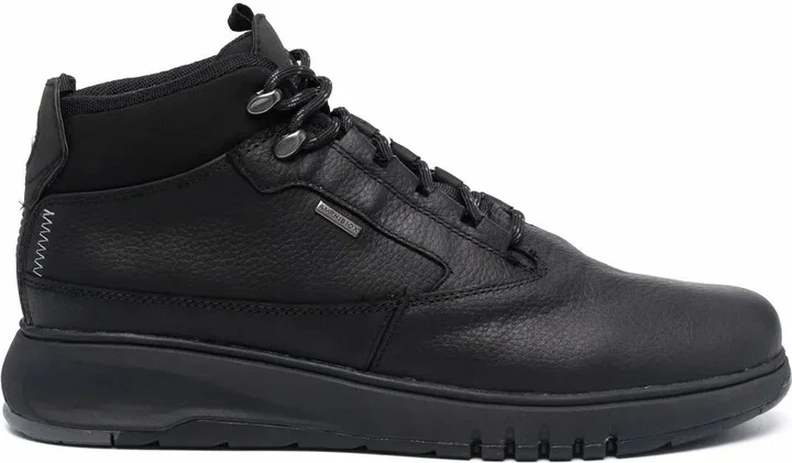 Aerantis lace-up boots