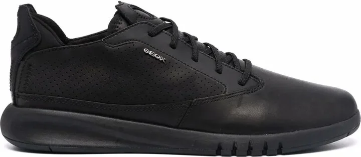 Aerantis low-top sneakers
