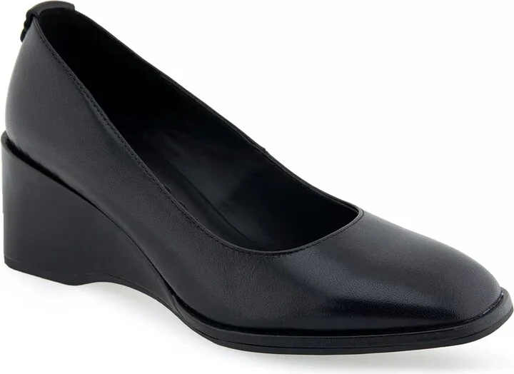 Aerosoles Aurora Wedge Pump