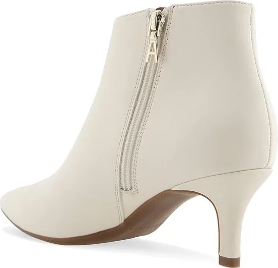 Aerosoles Edith Women's Boots Eggnog Faux Leather : 9.5 B - Medium, Leather/Rubber - Image 4