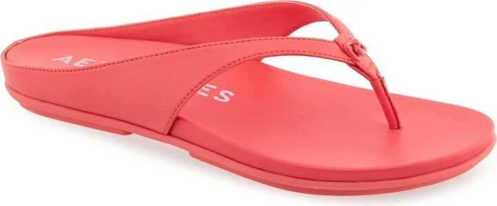 Aerosoles Women's Fisher Round Toe Thong Sandals