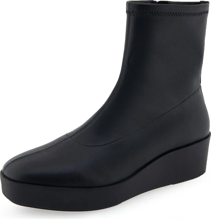 Aerosoles Women's Hot Source Ankle Strap Pump