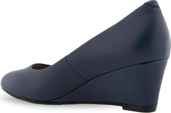 Aerosoles Women's Iris Slip on Wedge - Image 11