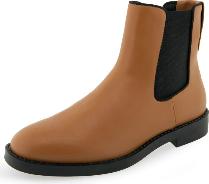 Tan Pu Leather