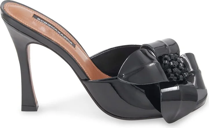 Aeryn Slide Sandal - Image 10