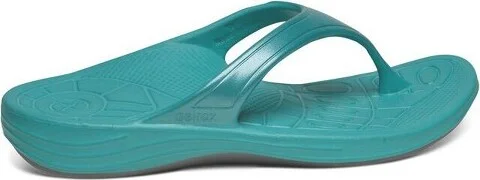 Aetrex Fiji Flips - Women - Image 4