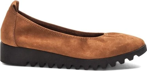 Aetrex Women Brianna Slip On - Image 4