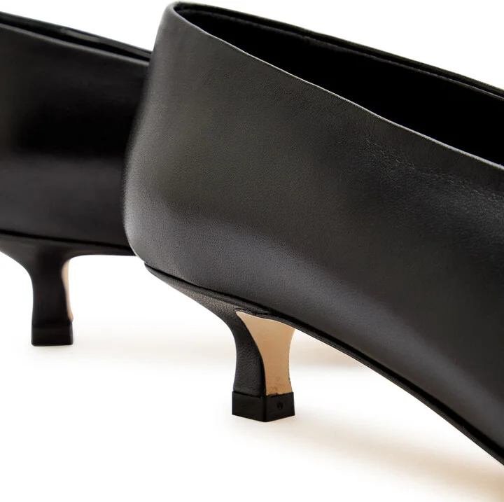 Aeyde Clara Leather Pumps - Image 4