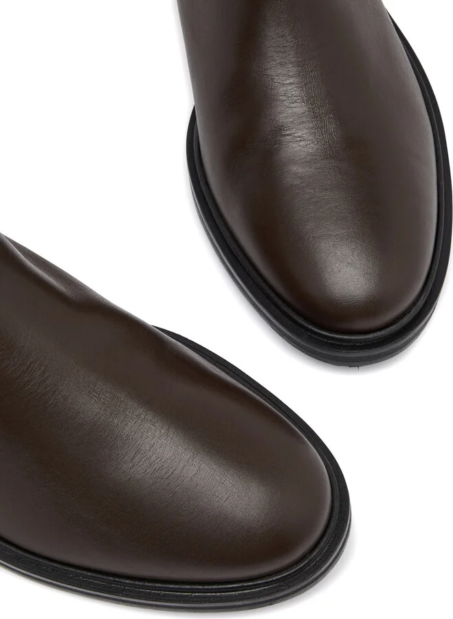 Aeyde Jack Leather Chelsea Boots - Image 8