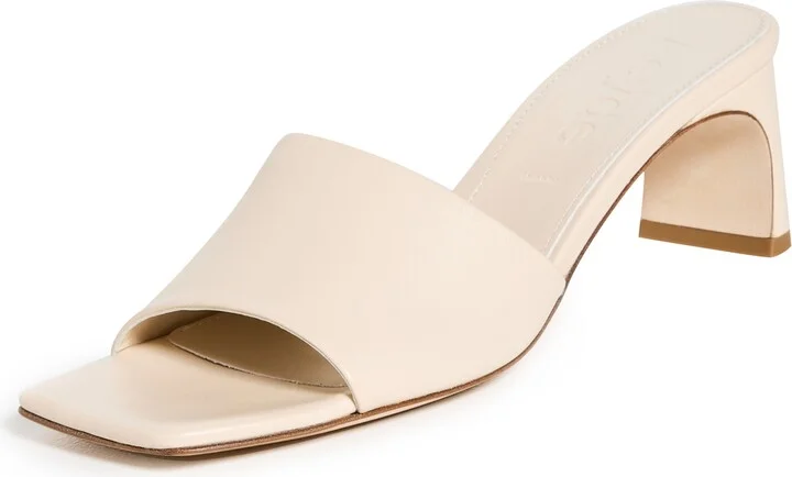 AEYDE Jeanie Nappa Leather Creamy Sandals