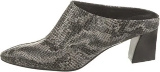 Animal Print, Grey