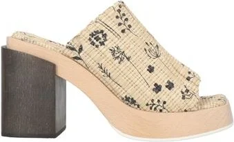 Agl Woman Mules & Clogs