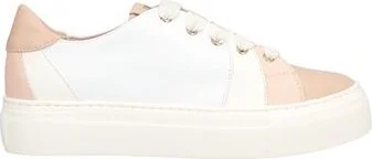 Agl Woman Sneakers