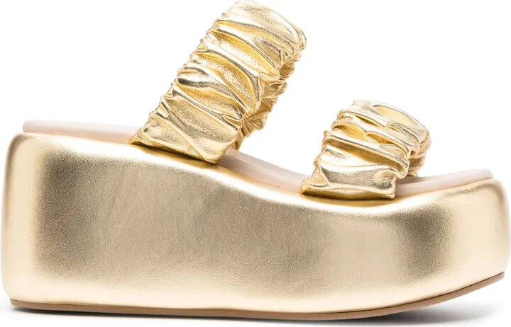 Aiko sandals