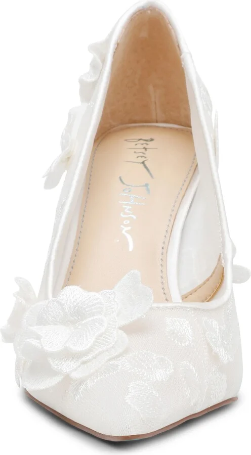 Aimey Pointed Toe Pump - Image 4