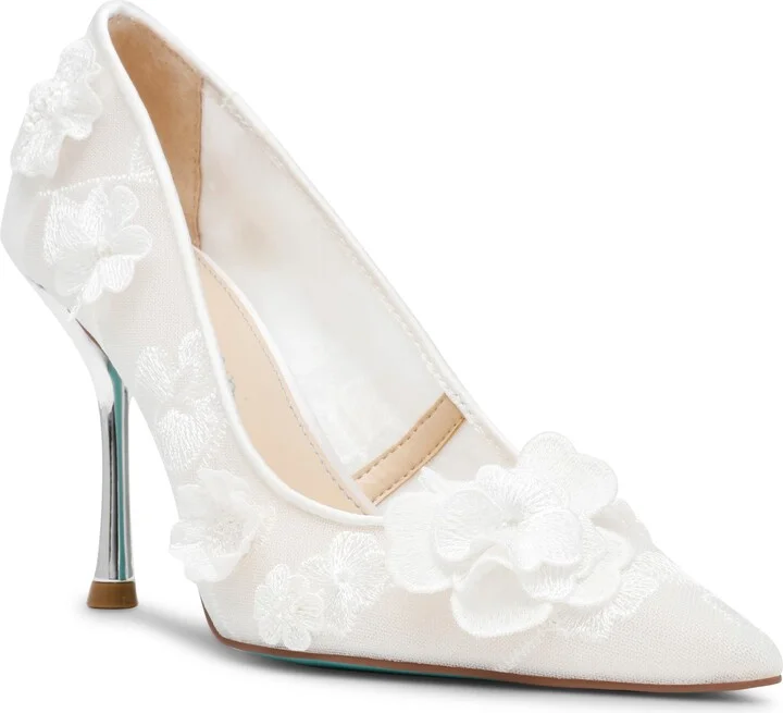 Aimey Pointed Toe Pump