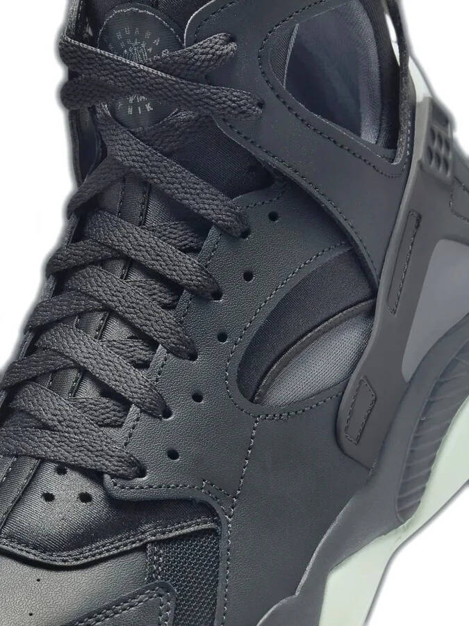 Air Flight Huarache "Dark Smoke Grey Barely Green" sneakers - Image 5