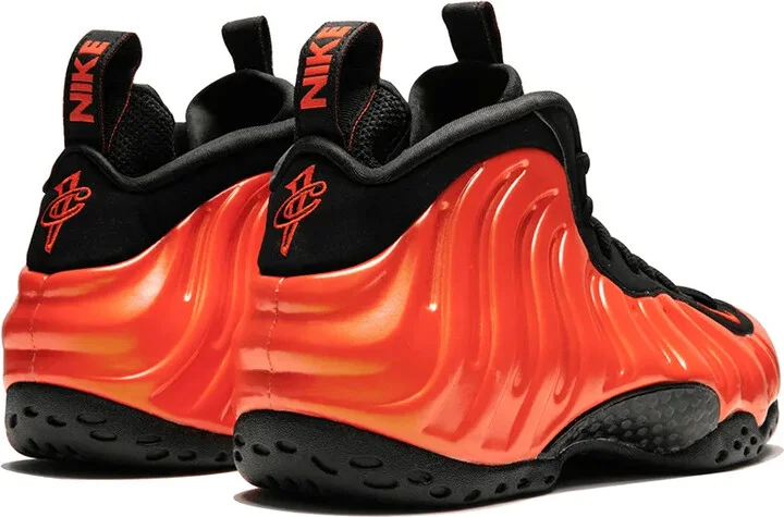 Air Foamposite One sneakers - Image 3