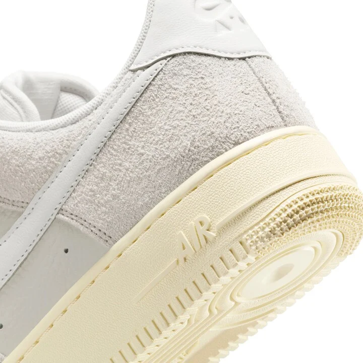 Air Force 1 '07 LV8 Basketball Sneaker - Image 7