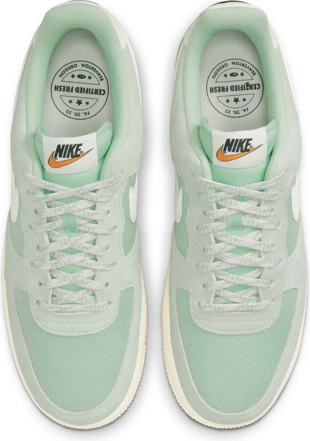 Air Force 1 '07 LV8 Sneaker - Image 3