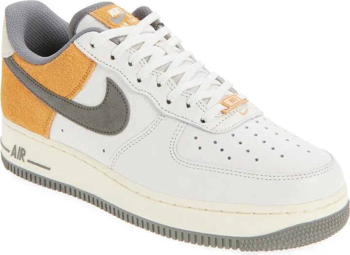 Air Force 1 '07 LV8 Sneaker