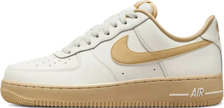 Air Force 1 ’07 "Sail/Vintage Green/Sesame" sneakers