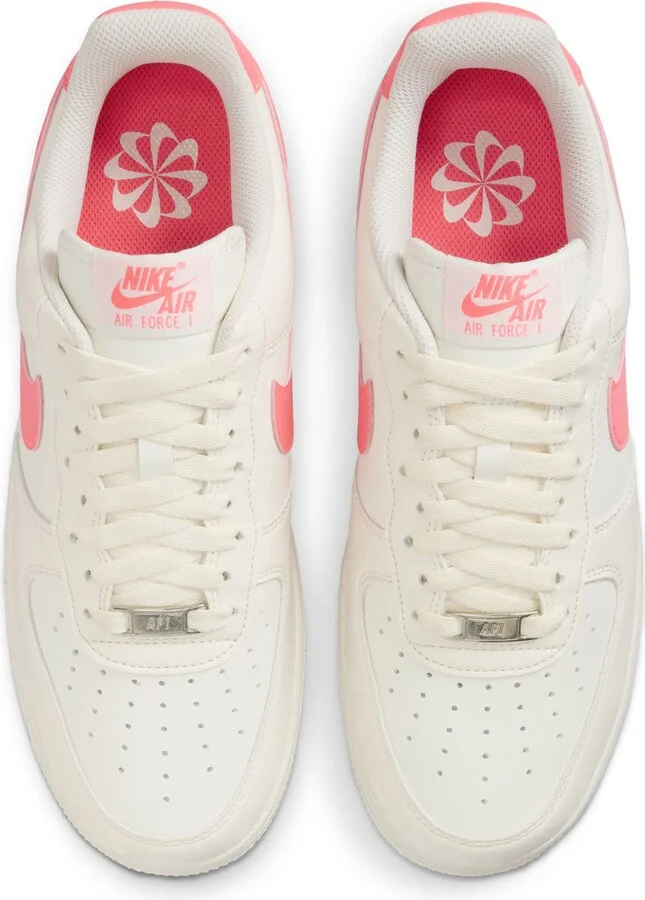 Air Force 1 '07 SE Sneaker - Image 3
