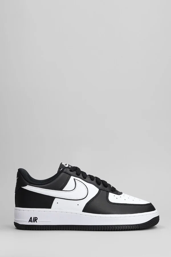 Air Force 1 07 Sneakers In Black Leather