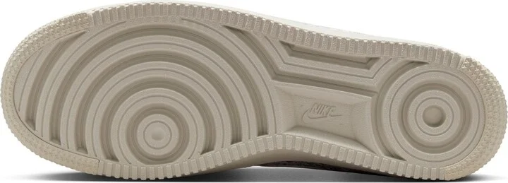 Air Force 1 Flyknit 2.0 Basketball Sneaker - Image 4