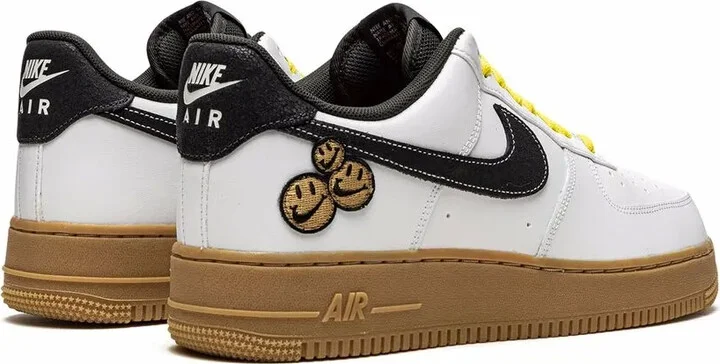 Air Force 1 Low '07 LV8 "Go The Extra The Smile" sneakers - Image 3