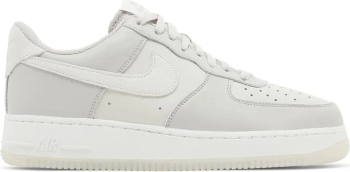 Air Force 1 Low '07 LV8 Light Bone