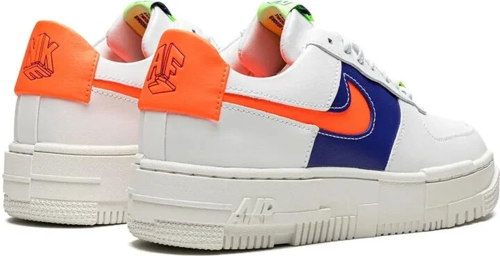 Air Force 1 Low Pixel "White Concord Crimson" sneakers - Image 3