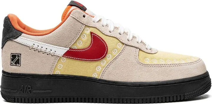 Air Force 1 Low "Somos Familia" sneakers