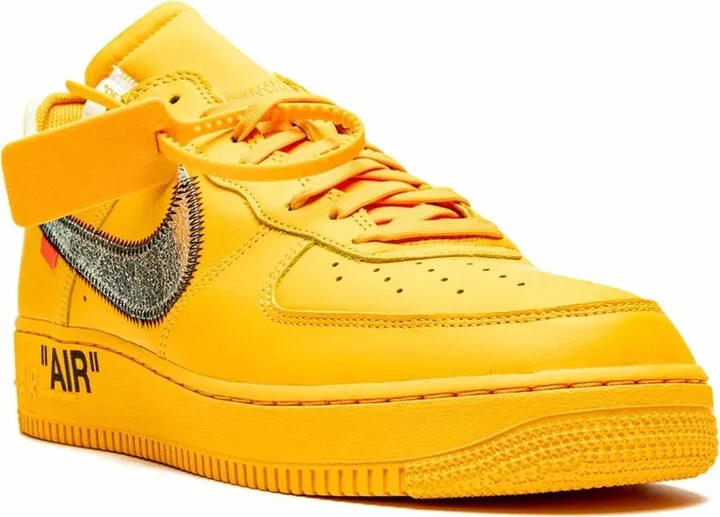 Air Force 1 Low "University Gold" sneakers - Image 2