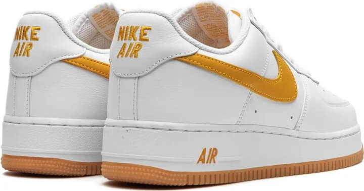 Air Force 1 Low waterproof "University Gold" sneakers - Image 3