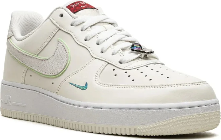 Air Force 1 "Year of the Dragon" sneakers - Image 2