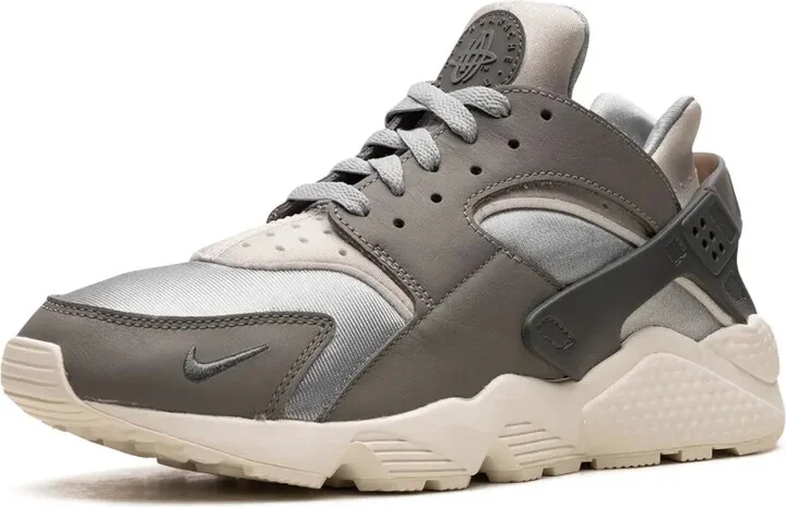 Air Huarache "Light Smoke Grey" sneakers - Image 4