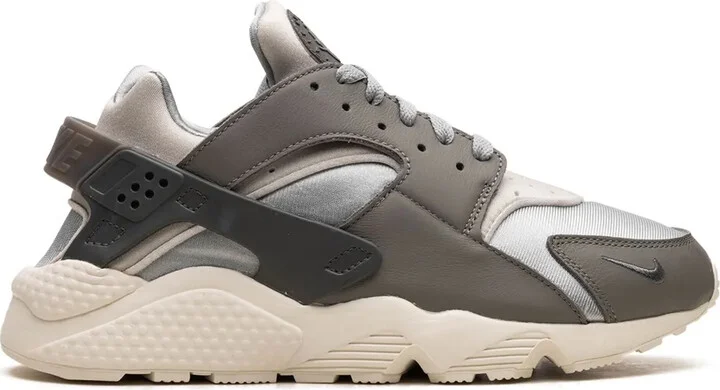 Air Huarache "Light Smoke Grey" sneakers