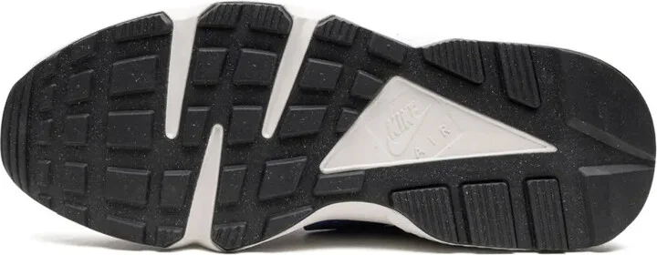 Air Huarache "Social FC" sneakers - Image 4
