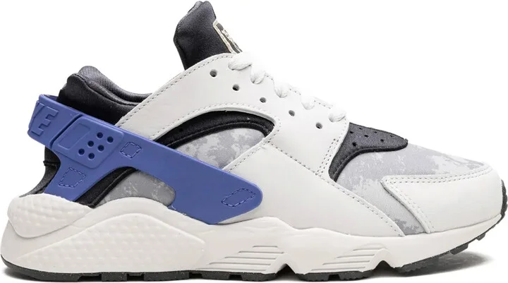 Air Huarache "Social FC" sneakers