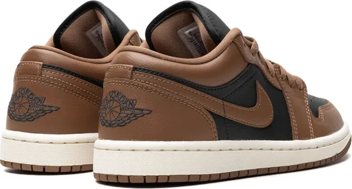 Air Jordan 1 "Brown" sneakers - Image 3