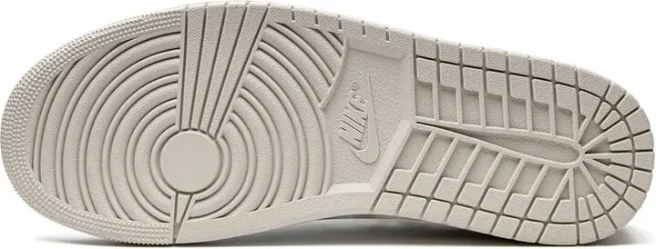 Air Jordan 1 Centre Court "White/Metallic Gold/Light Ore" sneakers - Image 4