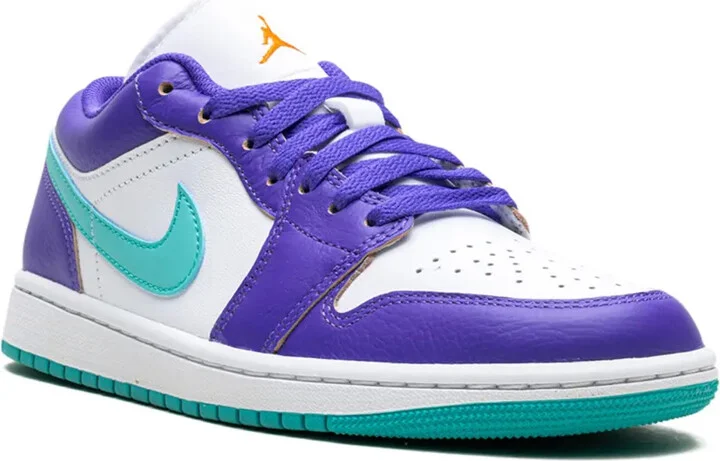 Air Jordan 1 "Hornets" sneakers - Image 2