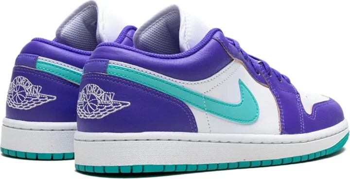Air Jordan 1 "Hornets" sneakers - Image 3