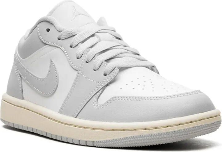 Air Jordan 1 "Light Grey" sneakers - Image 2