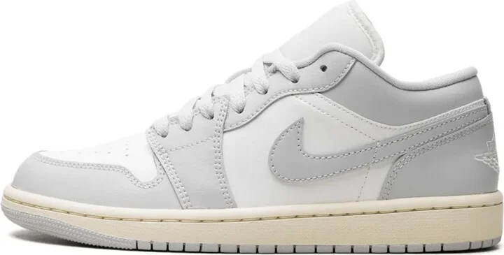 Air Jordan 1 "Light Grey" sneakers - Image 5